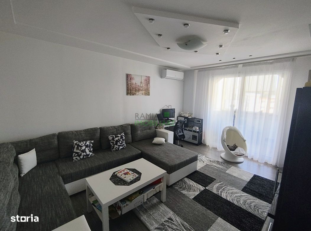 Apartament 3 camere, Astra