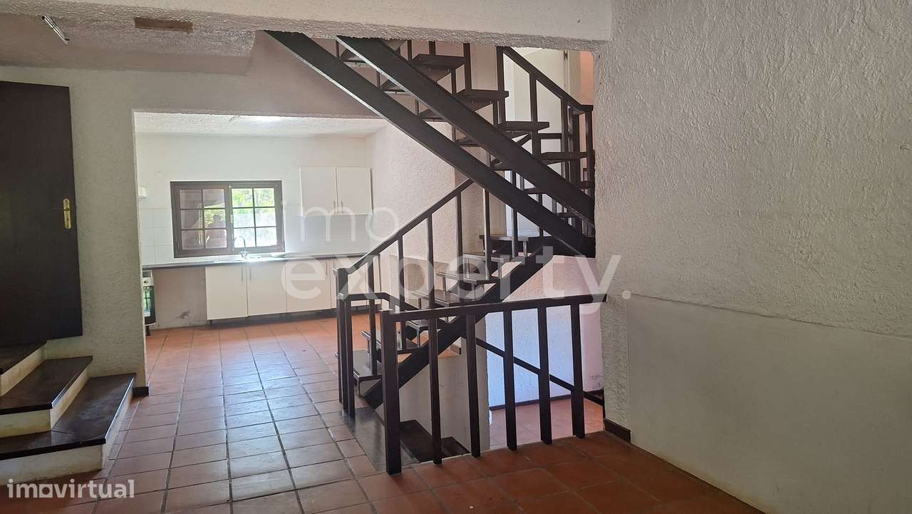 Moradia T2 remodelada na Ribeirinha, Camacha-9