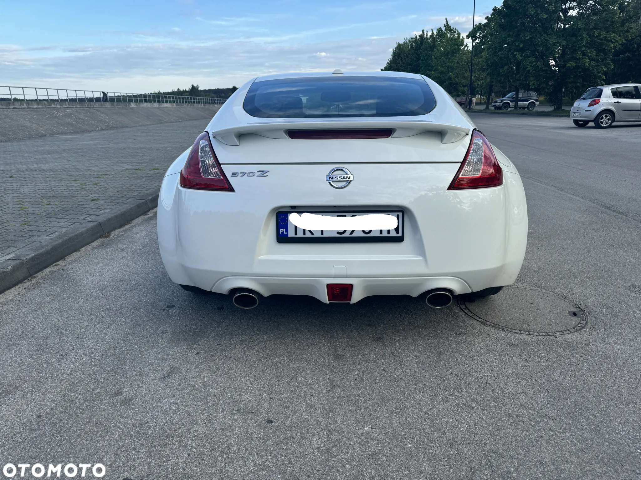 Nissan 370 Z - 14