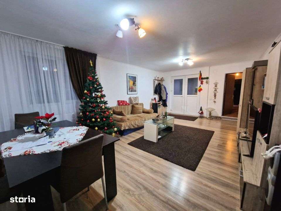 Casa renovata, pozitie excelenta – 1 Mai, Spitalul nr. 1 - Imagine principală: 2/7