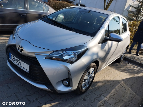 Toyota Yaris 1.5 Premium - 2