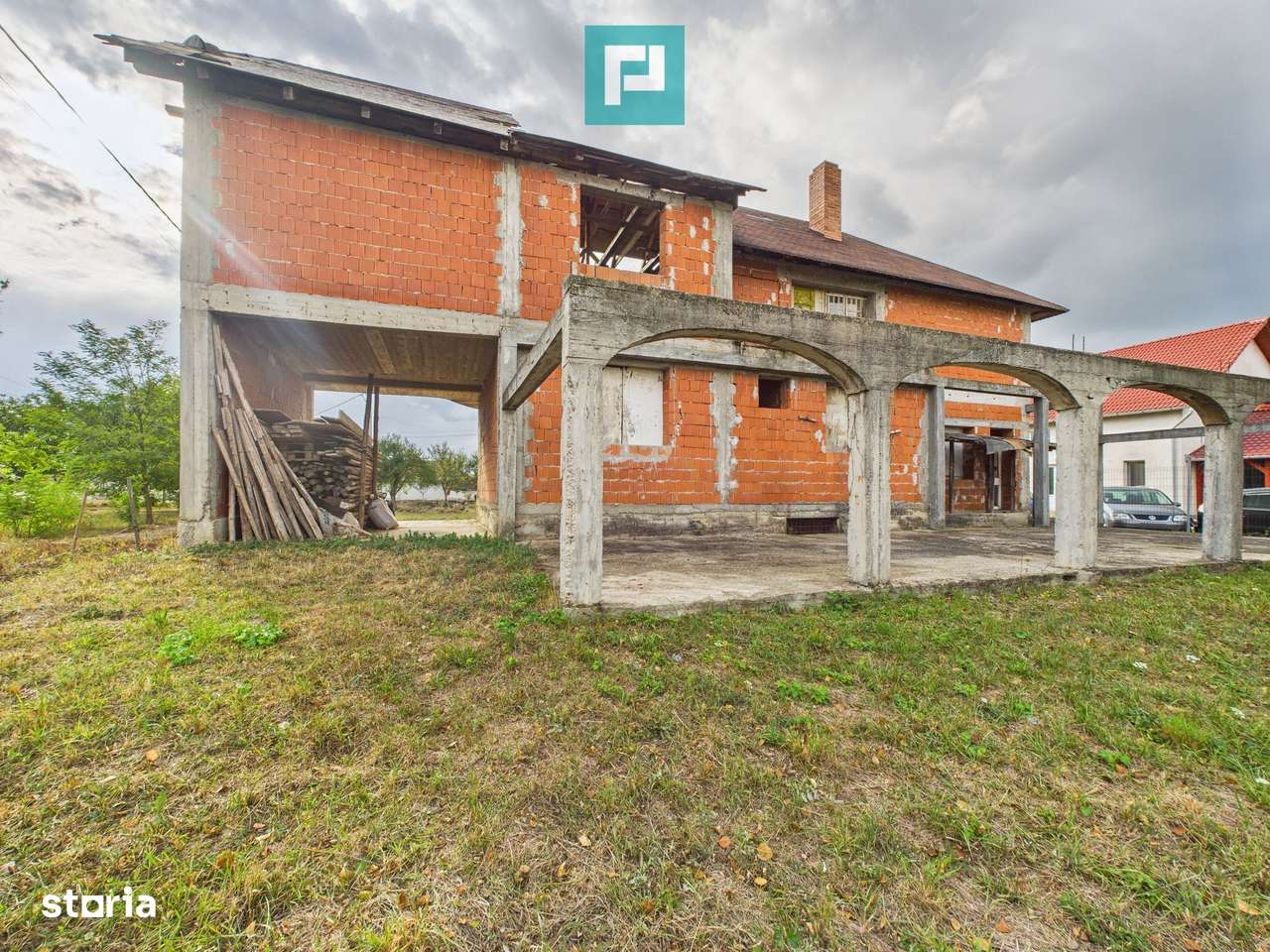 Casă la roşu S+P+1 în Bodrogu Nou - Imagine principală: 2/10