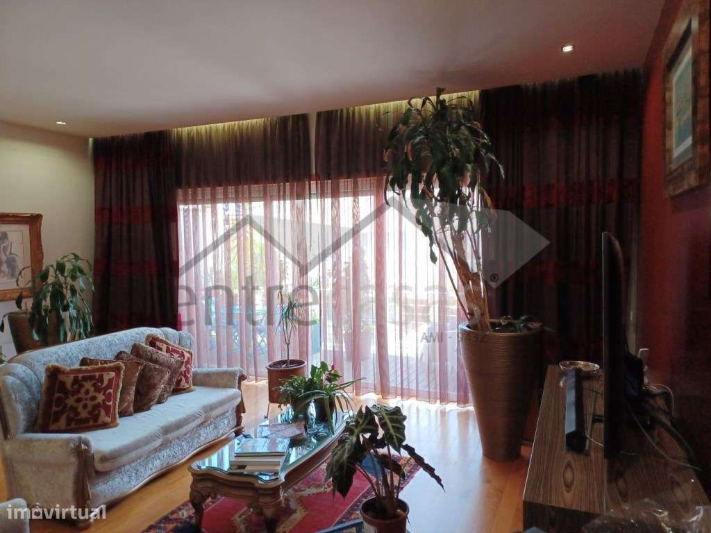 Moradia Familiar (Hospital Santa Luzia) - Grande imagem: 5/15