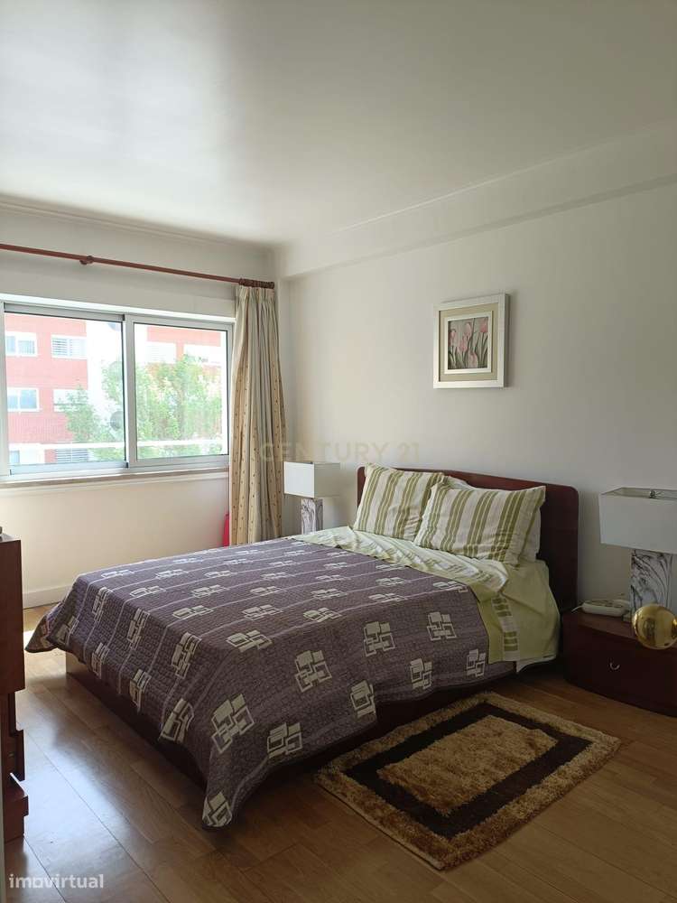 Apartamento T3 moderno junto ao Parque das Conchas-14