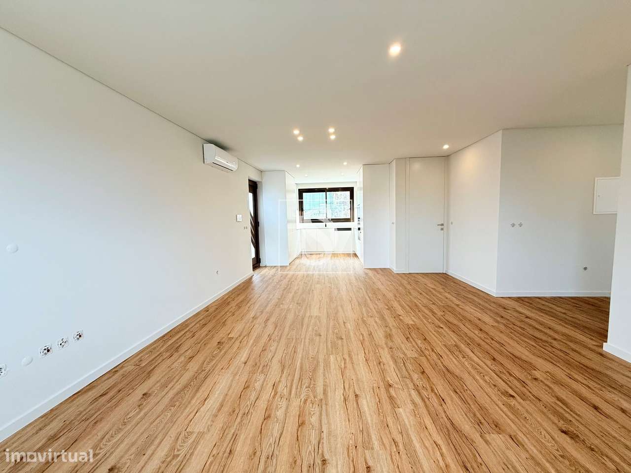 Andar Moradia T2, NOVO, Moderno e Privado, a 4 minutos do Centro de Ba - Grande imagem: 4/30