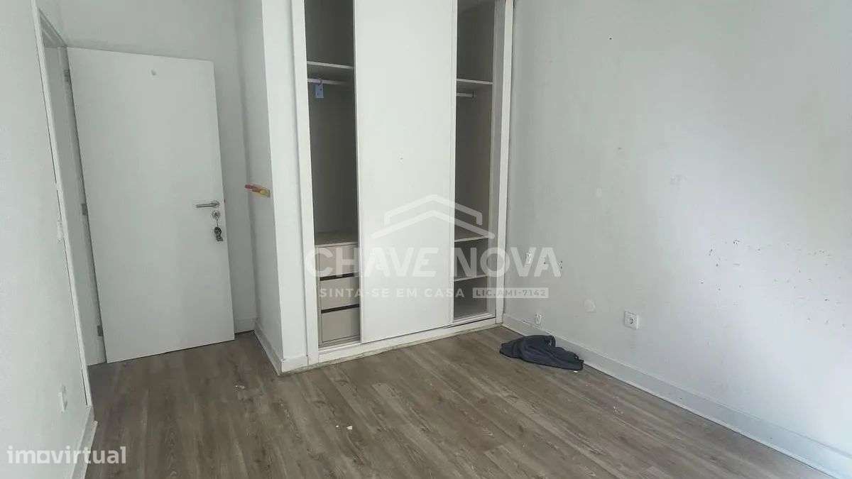 Moradia T4 Totalmente Remodelada em Águas Santas-22