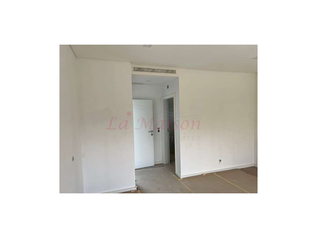 Condomínio privado de luxo V4 Duplex no Fanqueiro-21