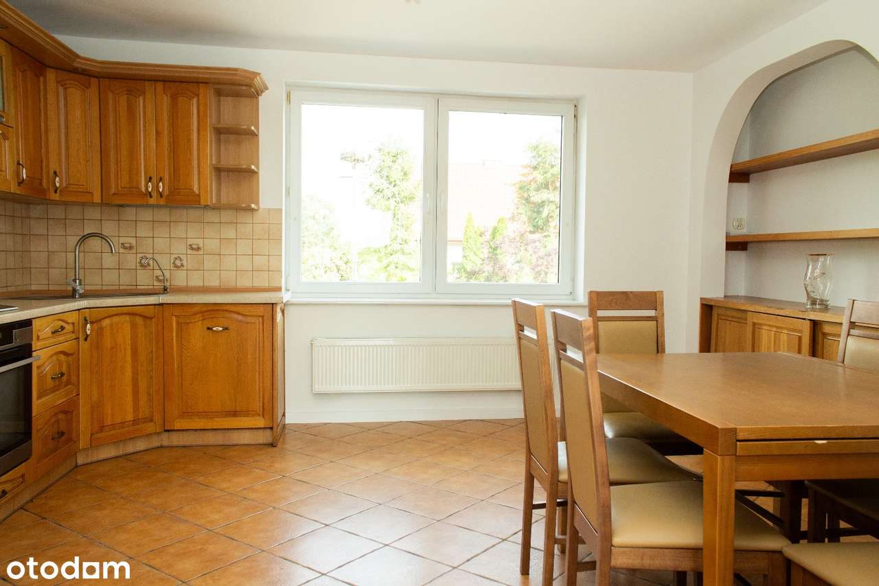 Przestronny dom 245 m² z ogrodem i garażem - Pełny obrazek: 4/14