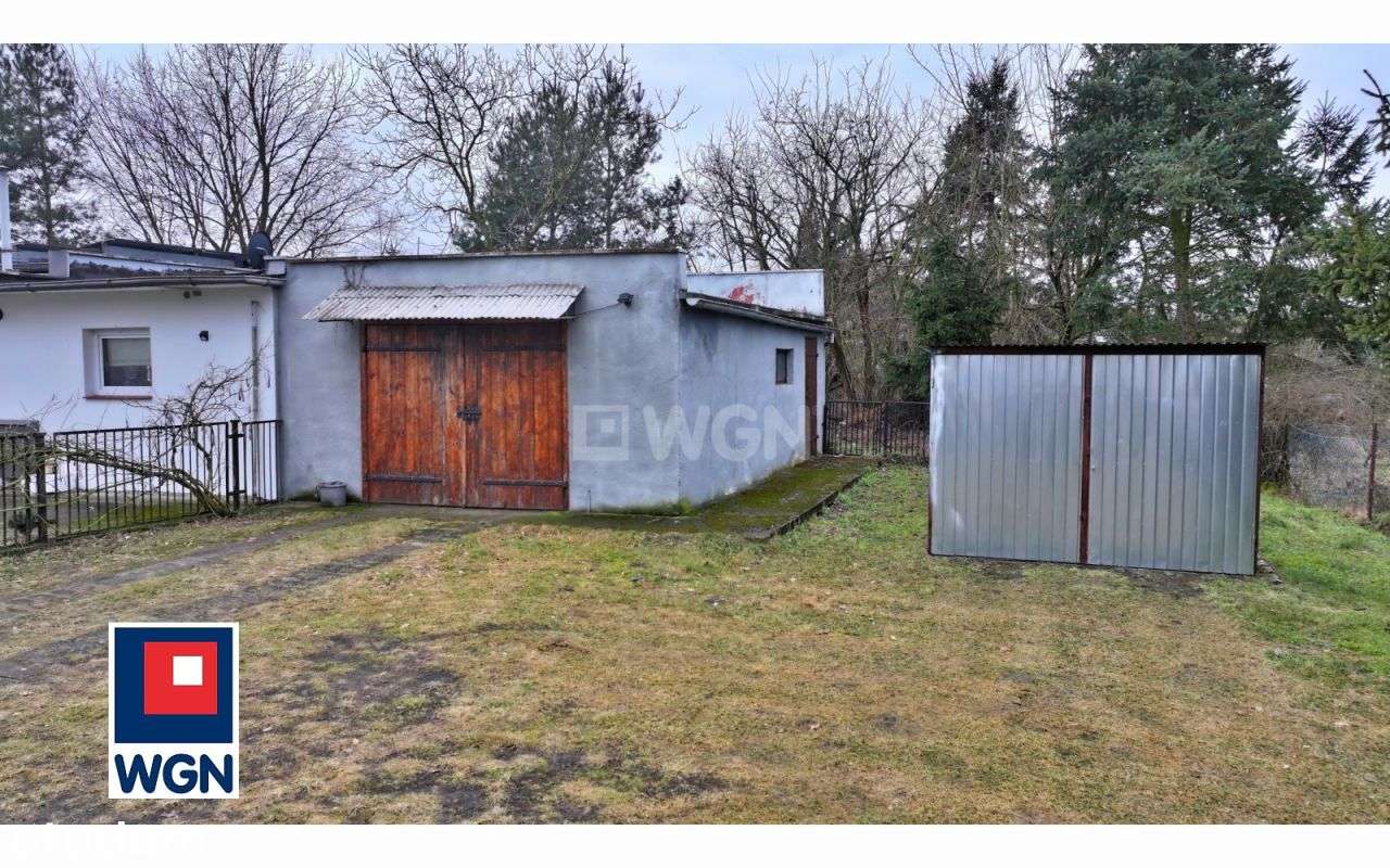 Atrakcyjny dom w cichej okolicy-19