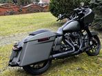 Harley-Davidson Touring Road Glide - 2