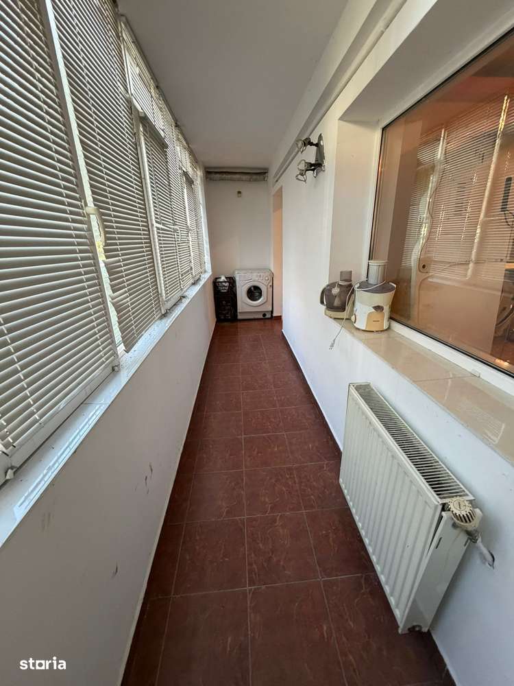 Vand 3 Camere Decomandat Parter-4