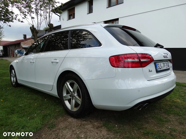 Audi A4 Avant 2.0 TDI DPF Ambiente - 8