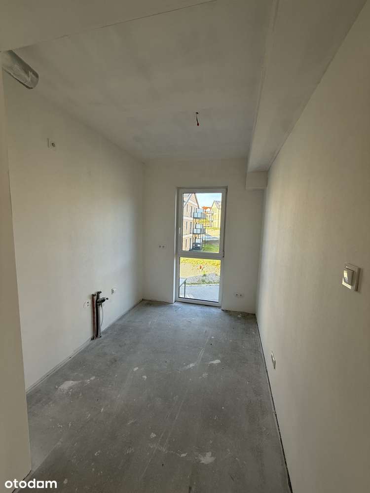 Mieszkanie z świetnym układem i balkonem francuskim w świetnym miejscu-5