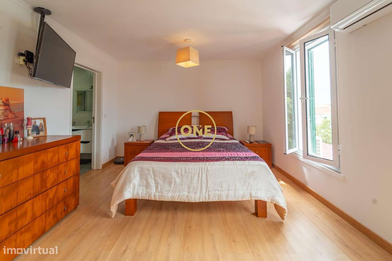 Moradia V2+1 no Centro de Ponta Delgada - Grande imagem: 5/18