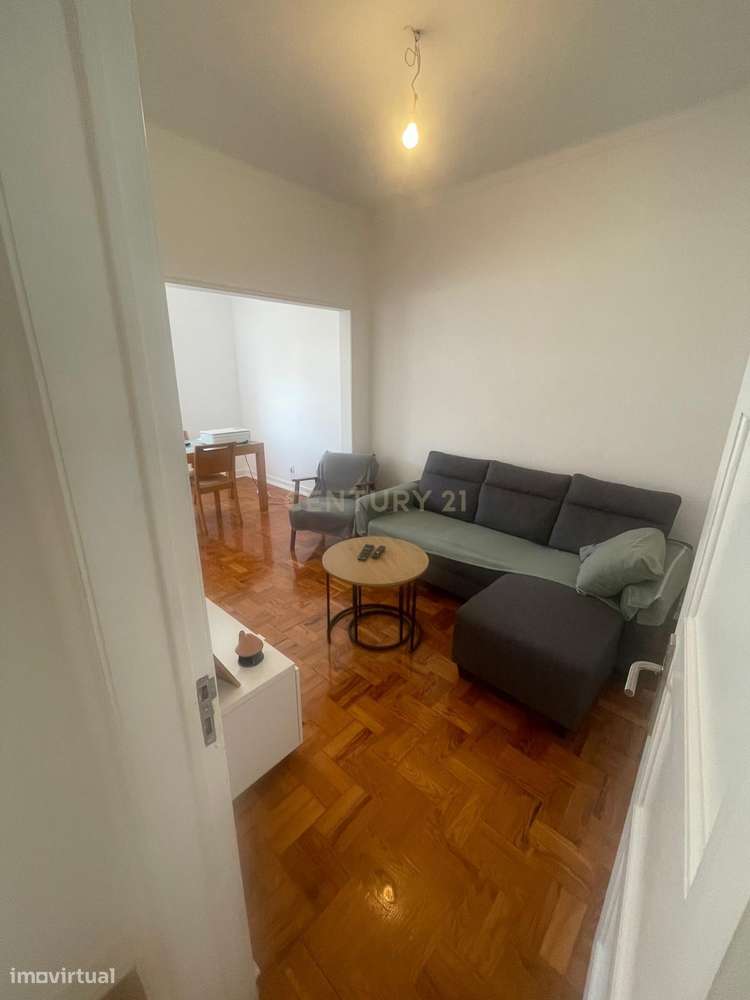 Apartamento T2 com possibilidade de utilização como T3 | Excelente loc-12