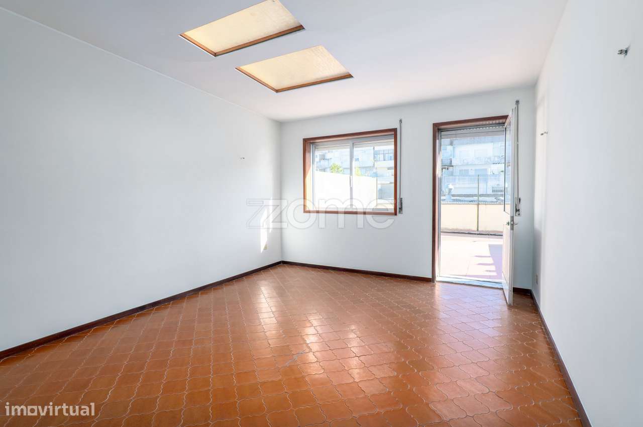 Apartamento T3+1 com Terraço 35m² – Ideal para Família ou Investime...-3