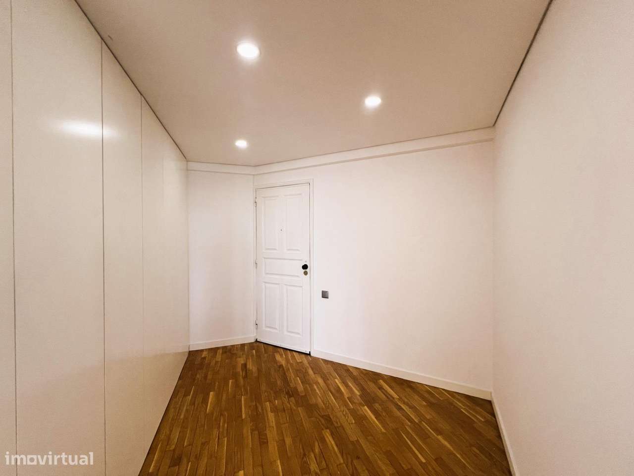 Apartamento T3 (vista panorâmica e garagem fechada 2 carros)-6