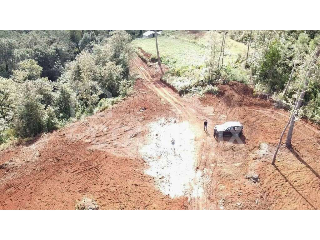 Terreno com 11.340 m2 em Santana - Grande imagem: 4/11