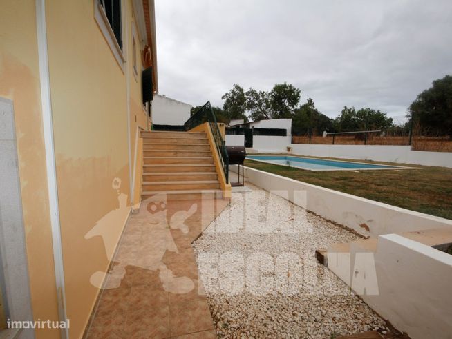MORADIA V4 ALVOR 1200 000€-5