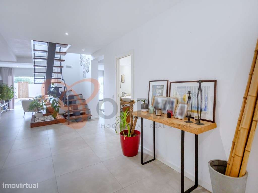 Moradia para venda em Albufeira com 6 quartos e piscina-37