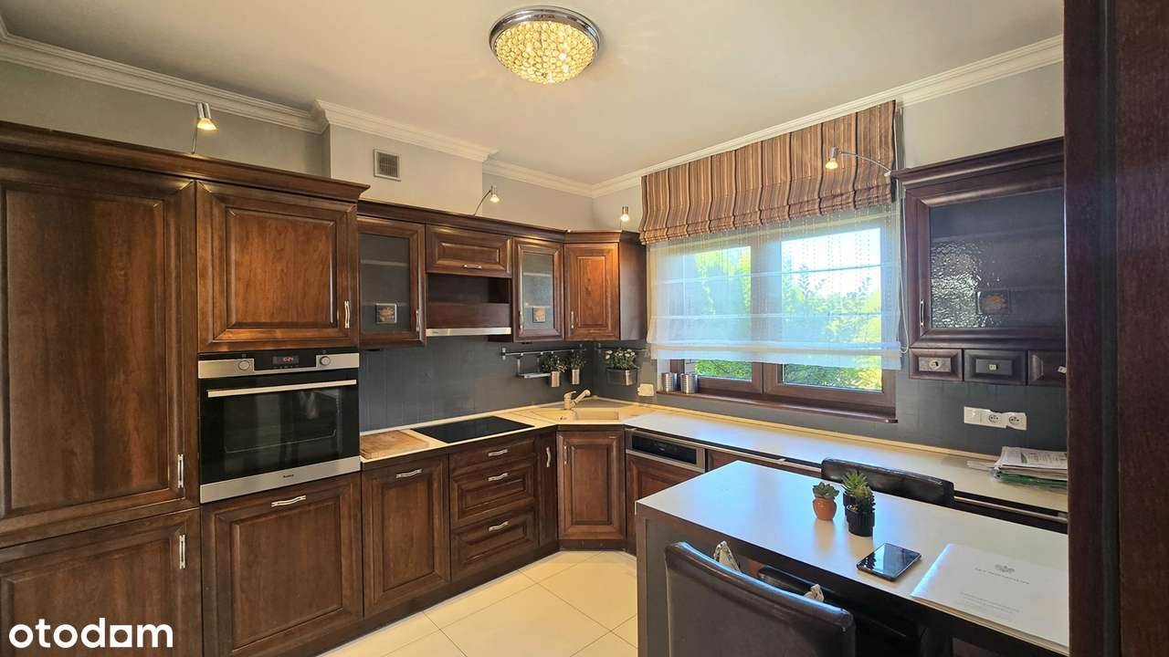 Wyjątkowy dom w atrakcyjnej lokalizacji – komfort, spokój i natura!-2