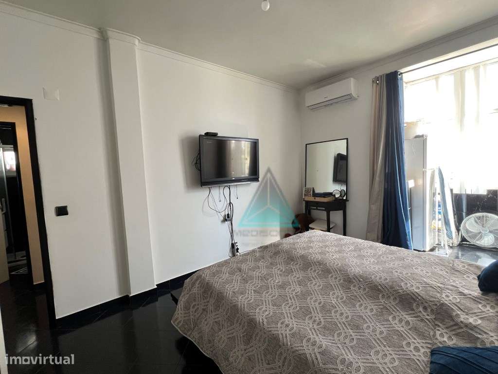 Apartamento T3 Paivas com melhoramentos 2º andar-22