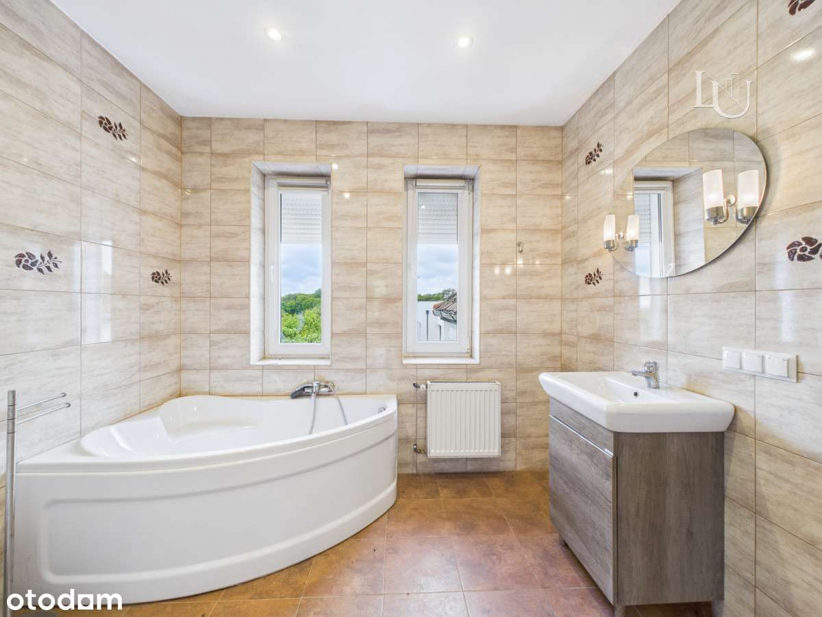 BLACK FRIDAY - MY TEŻ TNIEMY CENĘ Duży dom z garażem i ładną działką-4