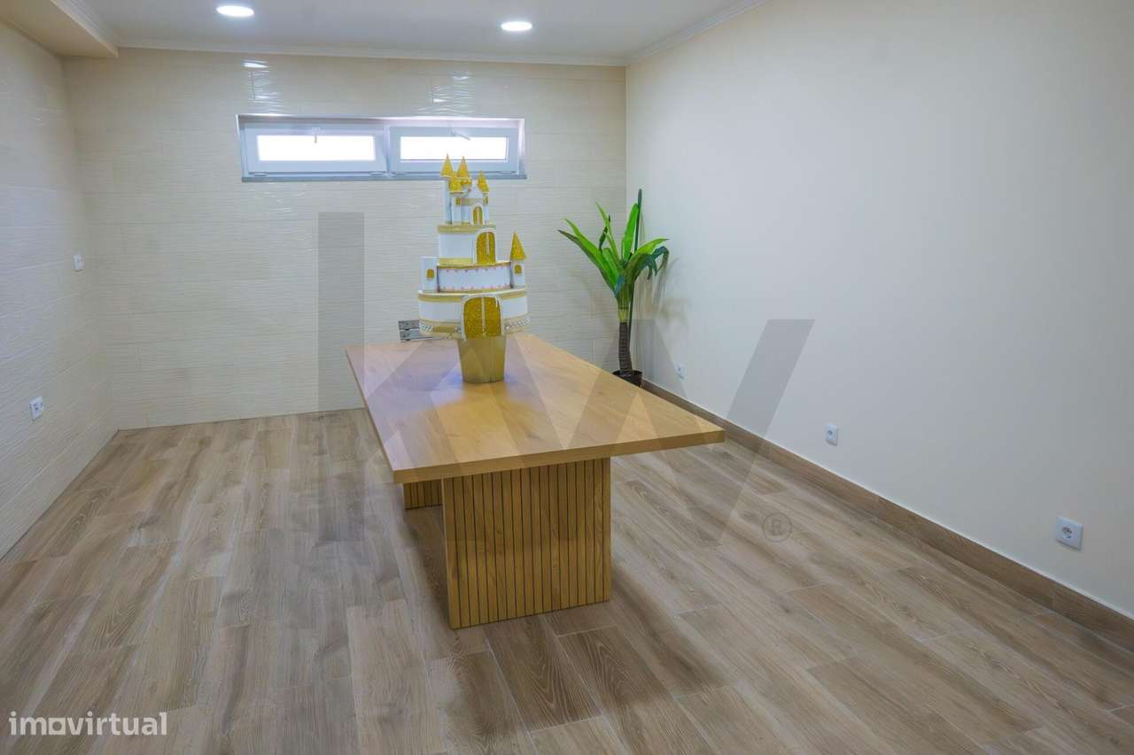 Luxo e exclusividade em Famões com vista sob Lisboa-46