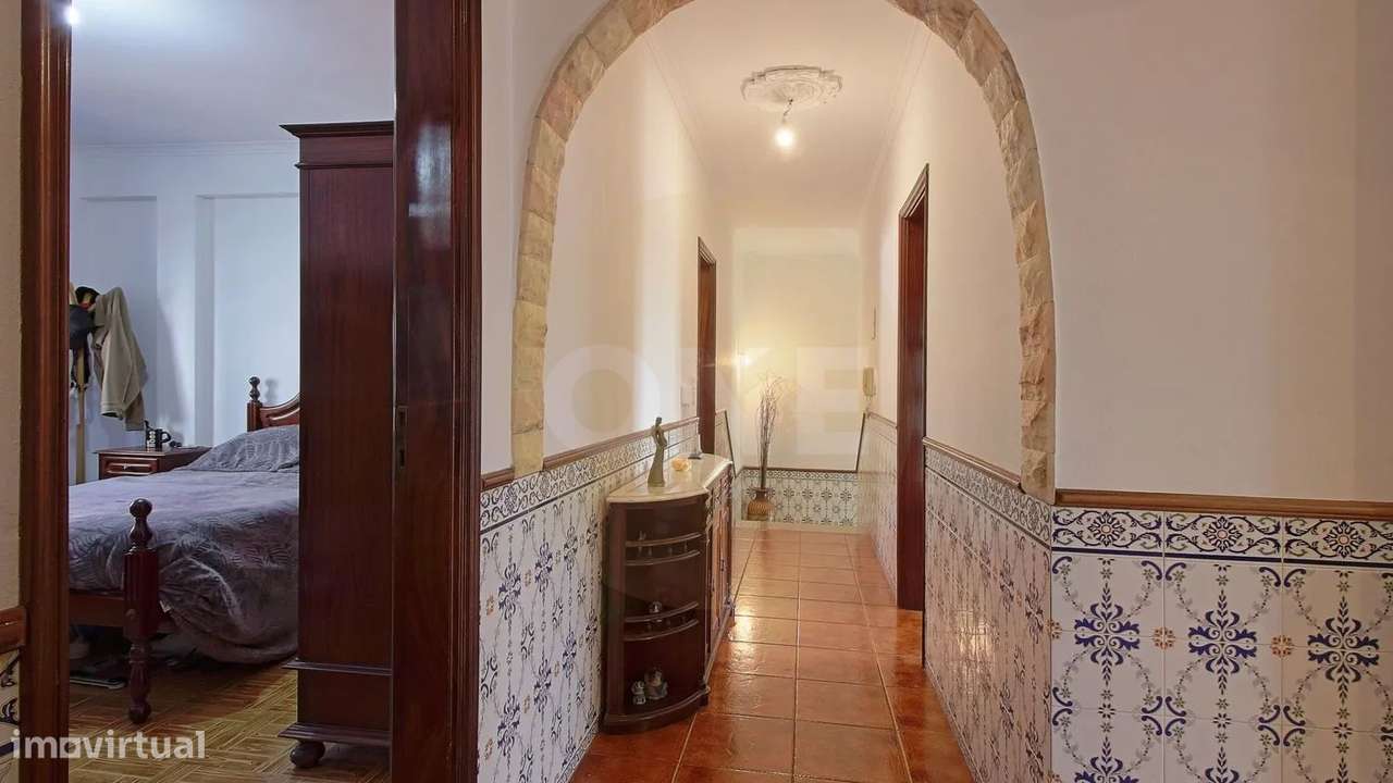 Moradia T3+1 em Caneças-20