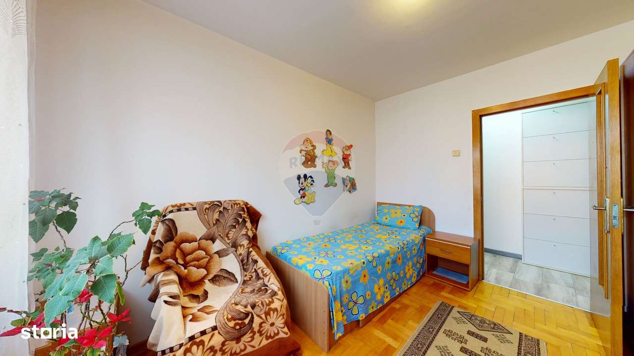 Apartament 3 camere, 2 băi, 2 parcări de vânzare zona Avantgarden 2-18