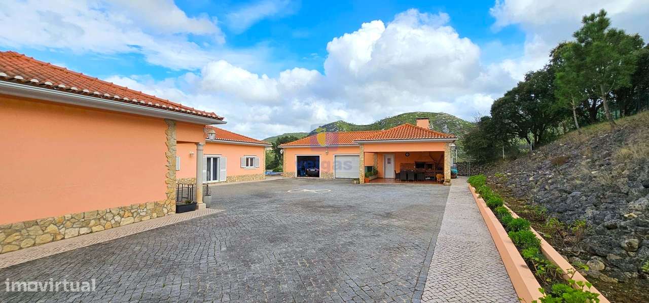 Moradia independente T3+1 com piscina e anexo, em Lamas, Cadaval - Grande imagem: 5/52