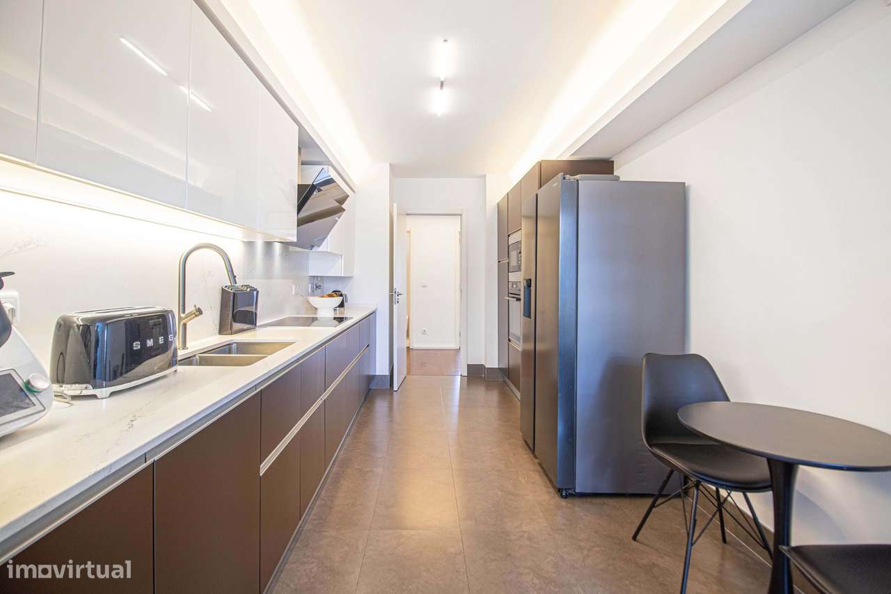 Apartamento T4 | Quinta dos Barros | Alvalade | 196 m²-13