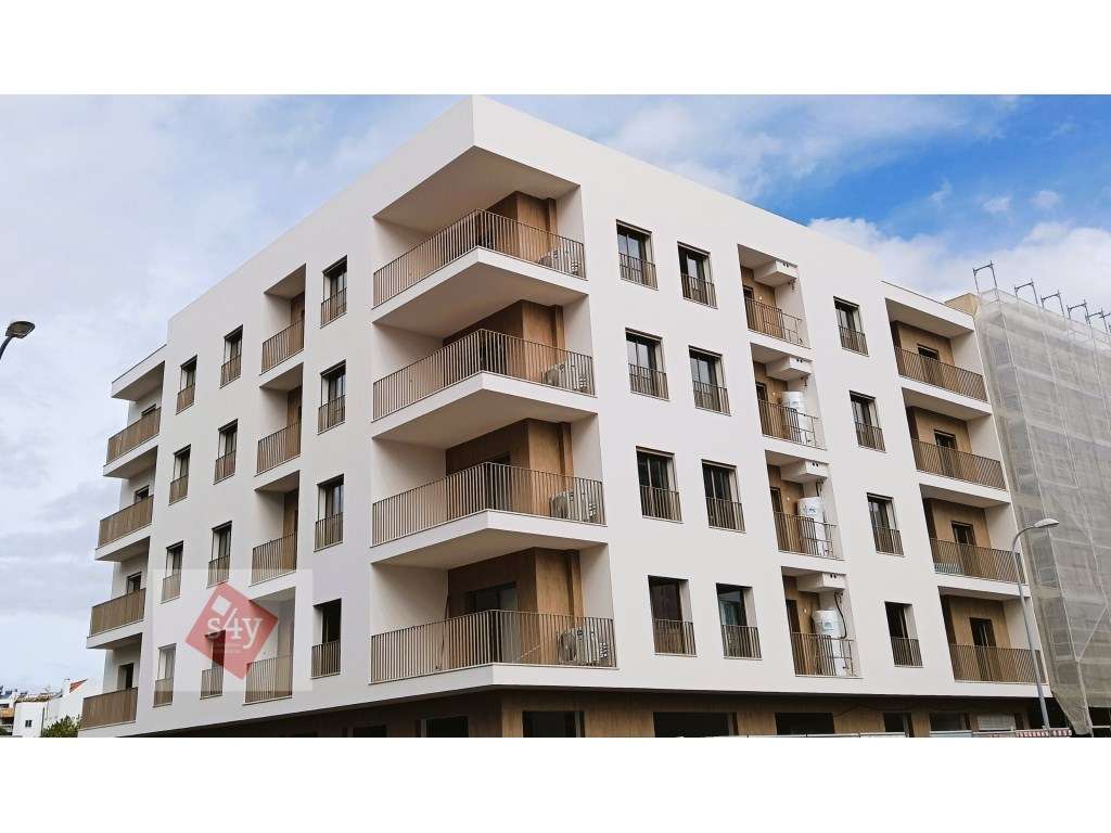 Apartamento T3 com Garagem tipo Box! - Grande imagem: 3/11