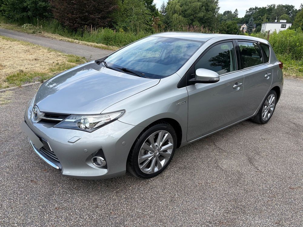 Toyota Auris II 1.8 HSD Prestige NAVI 2014