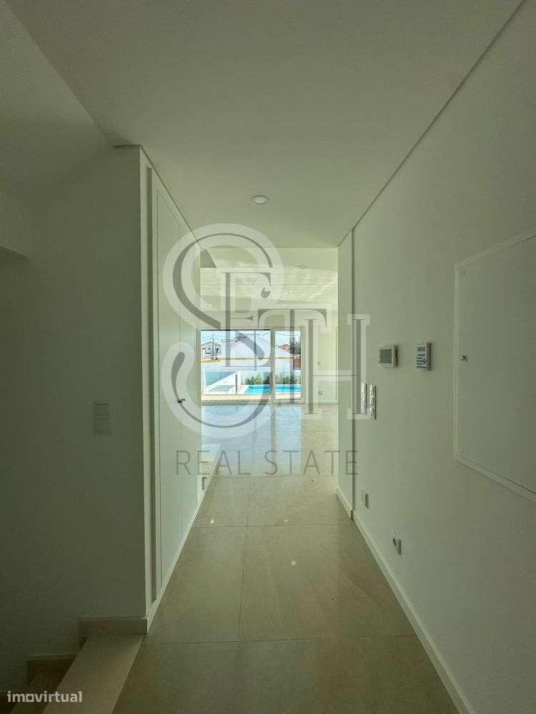 MORADIA V3+1 CENTRO DA CIDADE-14