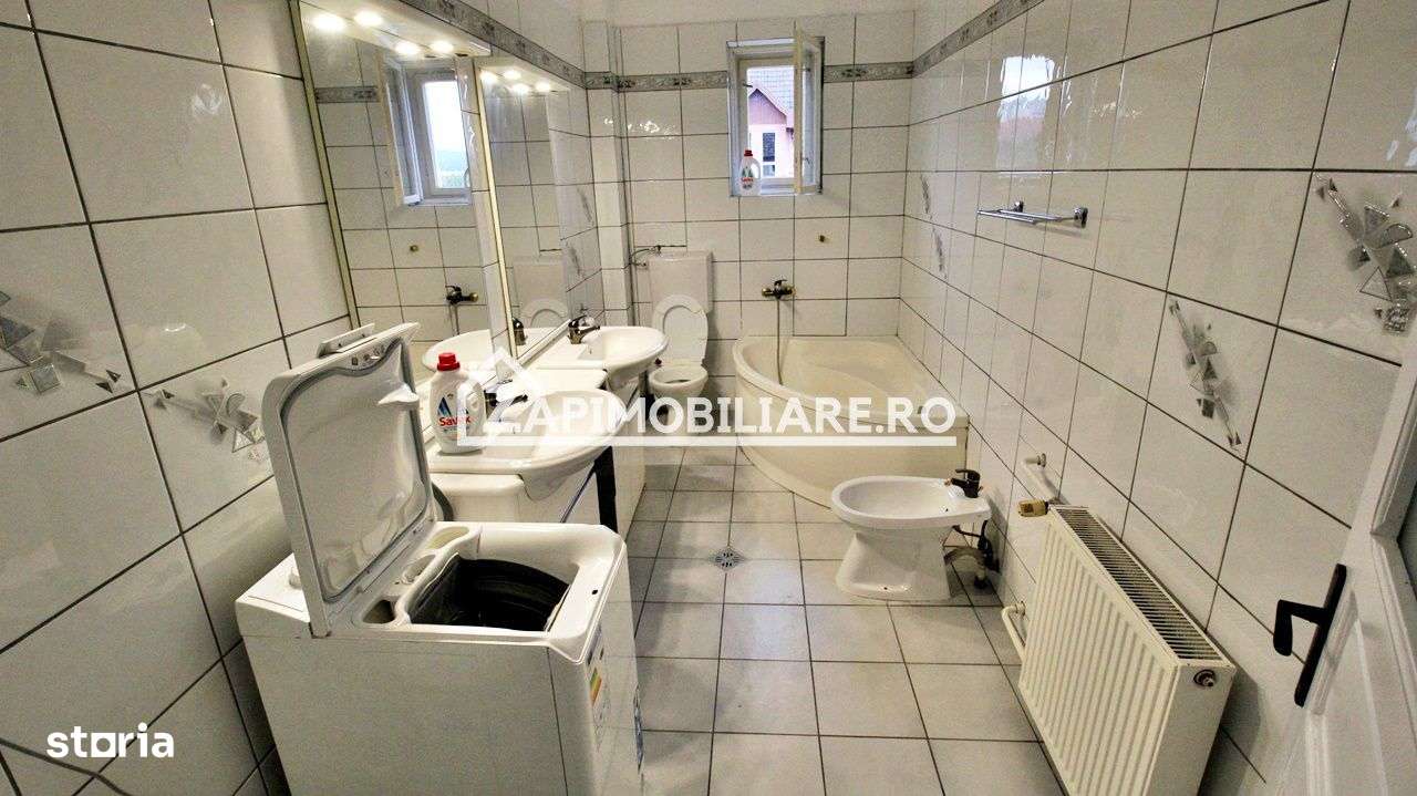 Cazare muncitori 10 camere,3 bucătării,5 băi,10.000 mp teren - Imagine principală: 5/15