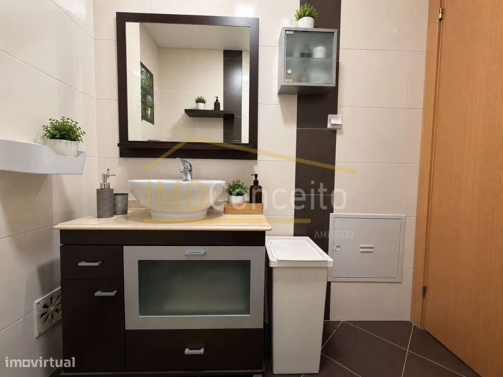 Apartamento T3/ sótão/garagem fechada em Torres Novas-14