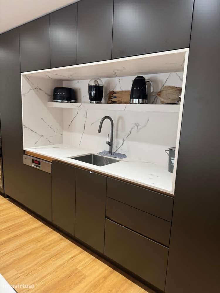 Apartamento T3 - 181m2- Localizado no Centro de Esposende-9