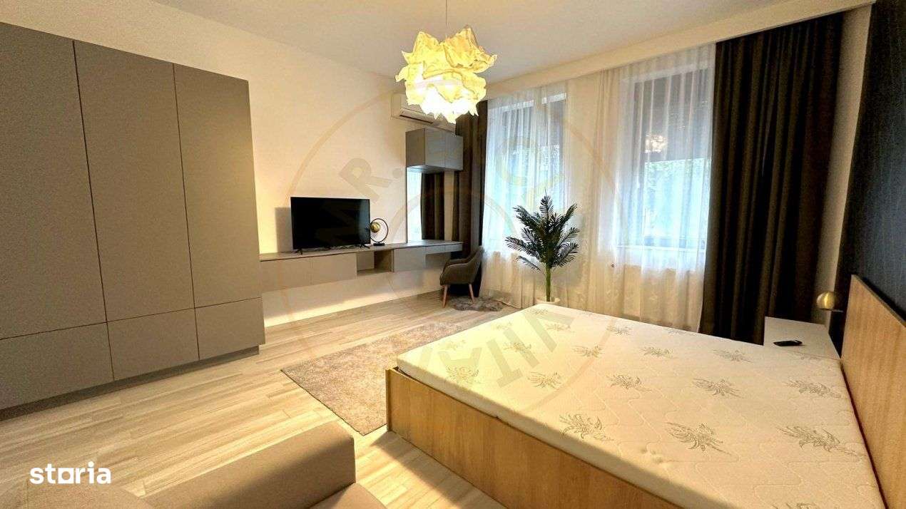 De Inchiriat Apartament  Semicentral - Imagine principală: 3/8