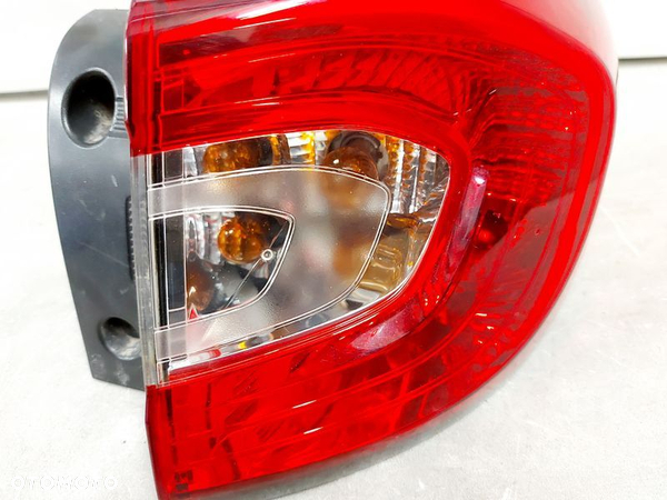 RENAULT CAPTUR I LAMPA PRAWY TYŁ W BŁOTNIK PRAWA TYLNA - 2