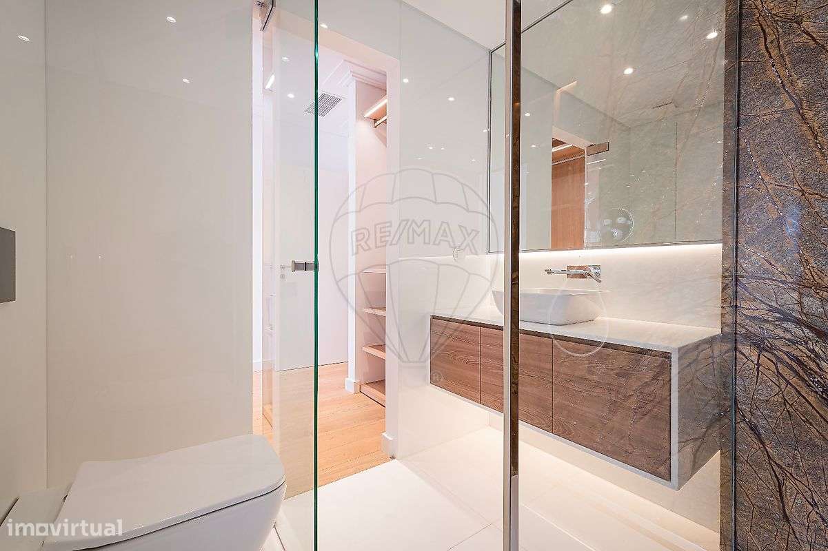 Moradia T6 para venda-7