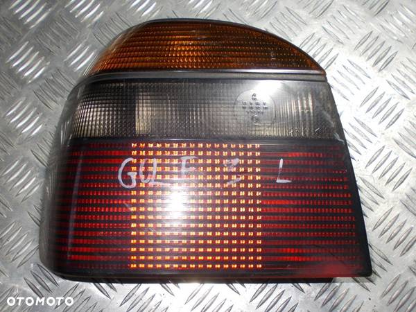 VW Golf III  - lampa tylna lewa dymiona - 1