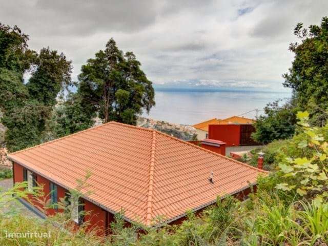Quinta de Luxo com Duas Moradias e Vista Mar – Um Refúgio Exclusivo no-30