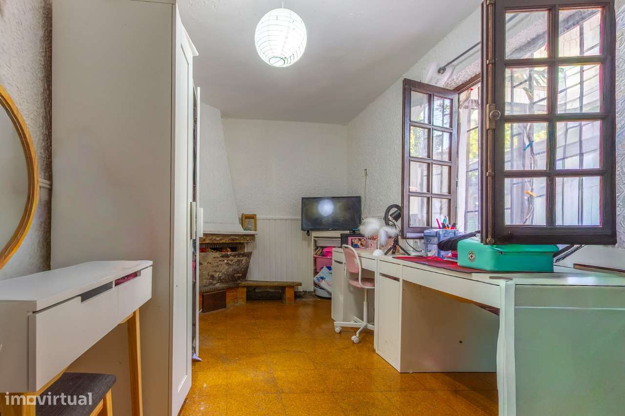 Moradia T2+1 isolada na Quinta do Conde-15