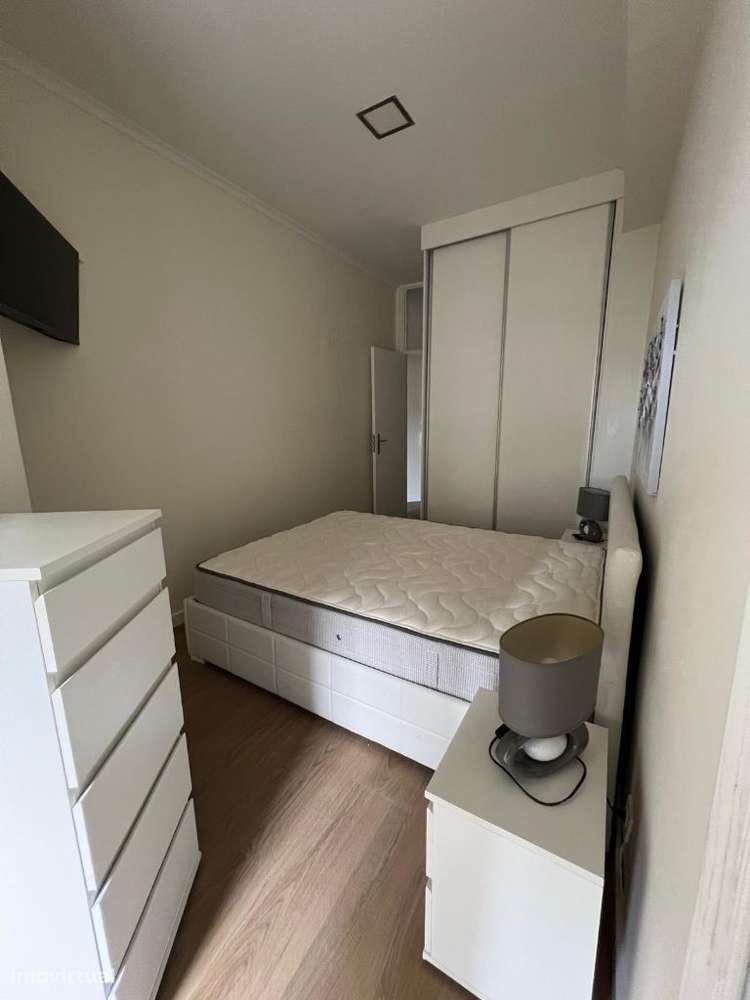 T1 Porto Centro Rua da Alegria Metro Marquês Remodelado e Equipado-22