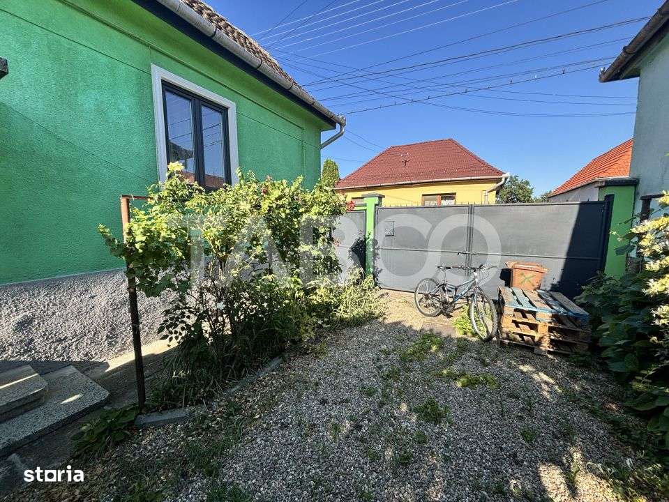 Casa de vanzare cu 3 camere si gradina in zona Turnisor Sibiu - Imagine principală: 1/11