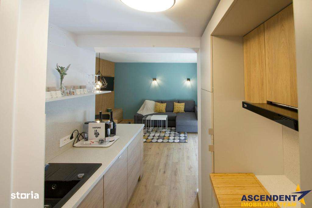 Studio elegant, acces curte, segmentul LUX, Central, Brasov - Imagine principală: 4/11