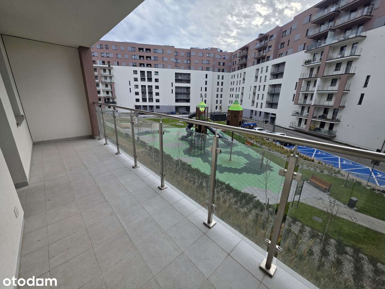 3 pokojowe bądź 2 niezależne mieszkania, zwolnienie z PCC-9