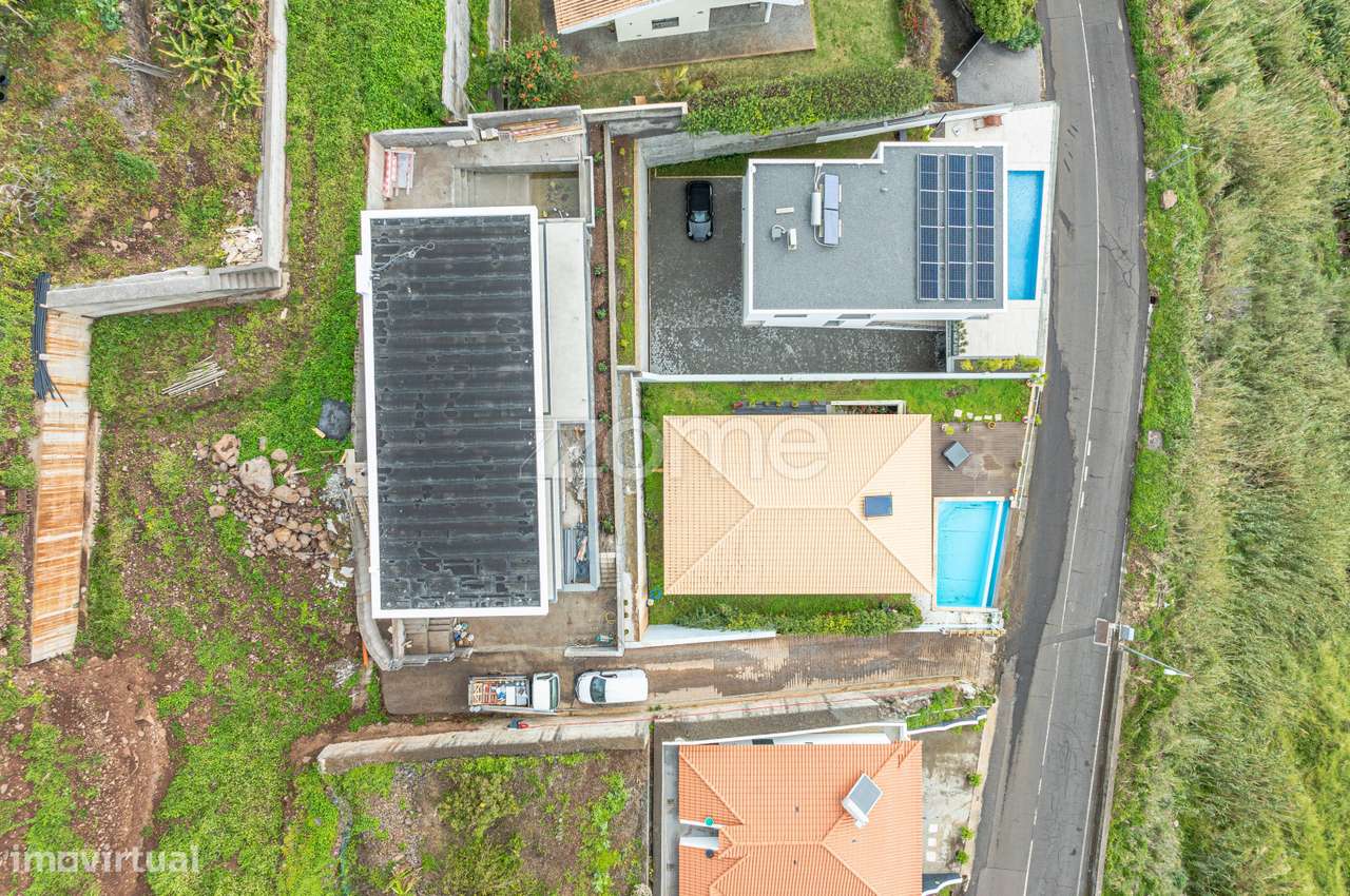 Moradia T3| Vista Mar| Luxo| Calheta - Grande imagem: 5/41