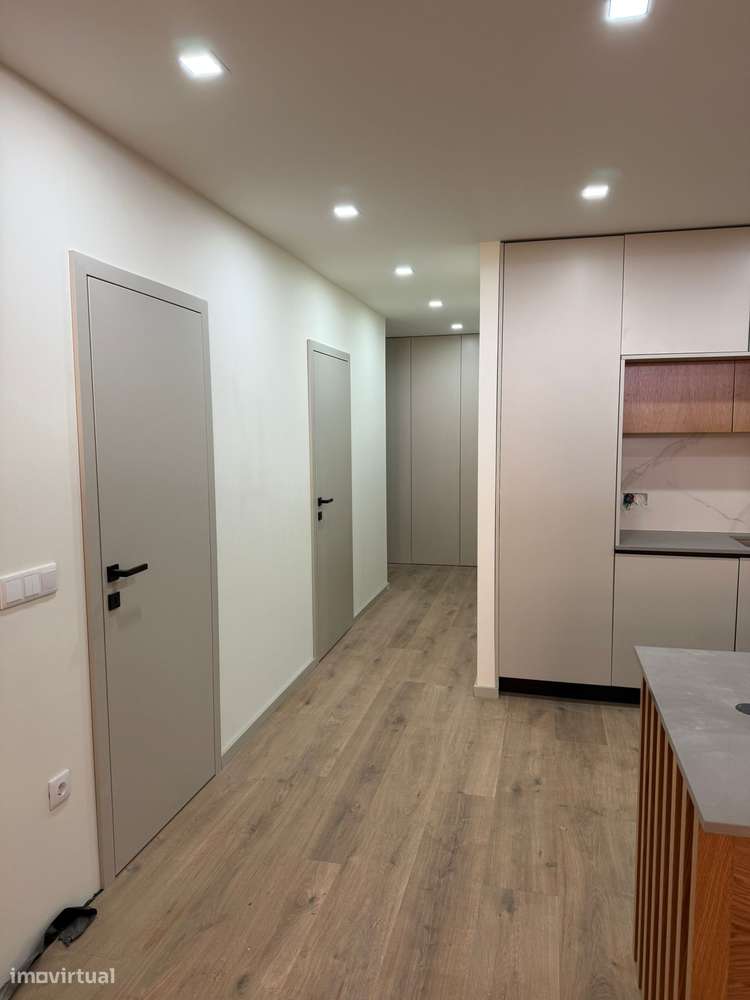 Apartameto t3 novo e moderno a 100 mts da praia - Grande imagem: 3/32